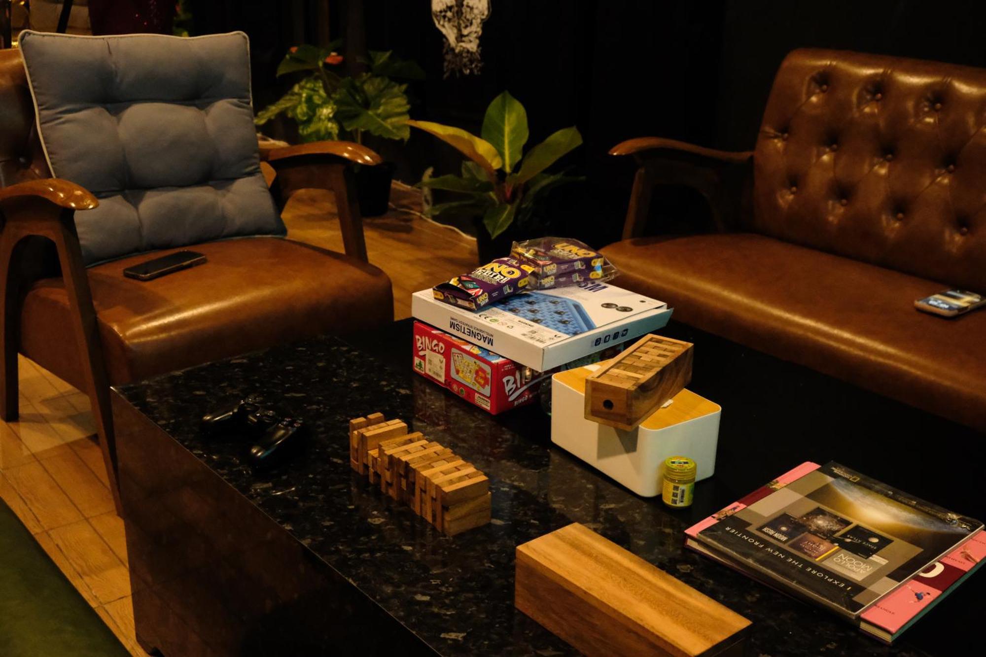 Bud Brew Beyond Dispensary And Hotel Bangkok Zewnętrze zdjęcie